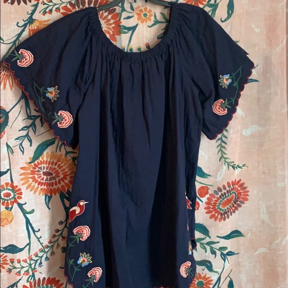 Embroidered flowy dress size M